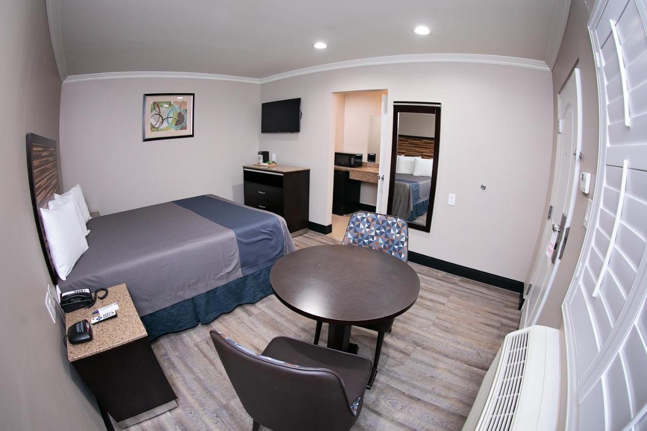 Diamond Bell Inn&Suites Exterior foto