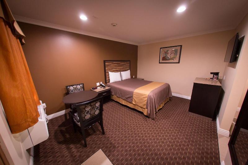 Diamond Bell Inn&Suites Exterior foto