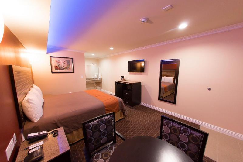 Diamond Bell Inn&Suites Exterior foto