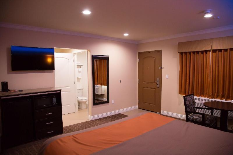Diamond Bell Inn&Suites Exterior foto