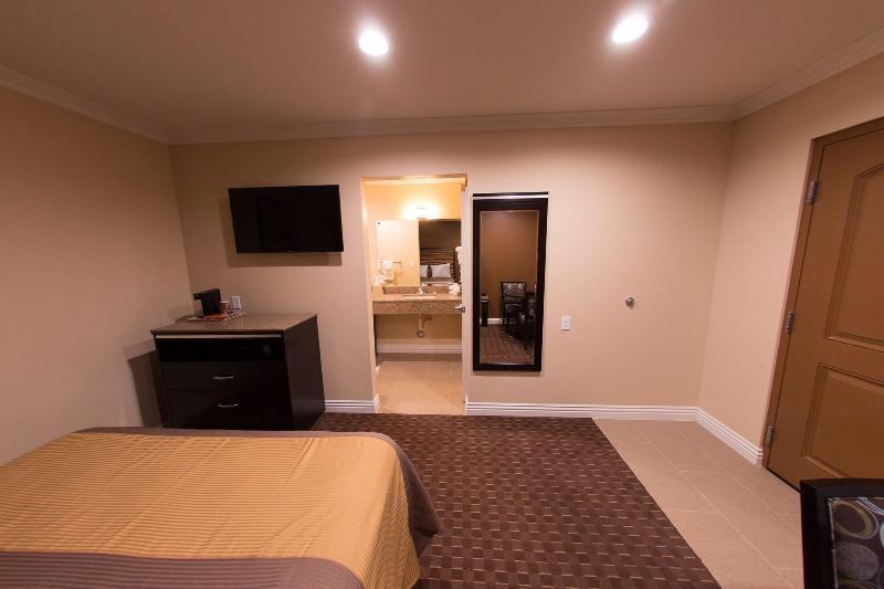 Diamond Bell Inn&Suites Exterior foto
